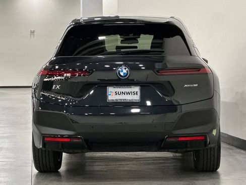 Used 2024 BMW iX xDrive50 AWD/4WD image 5