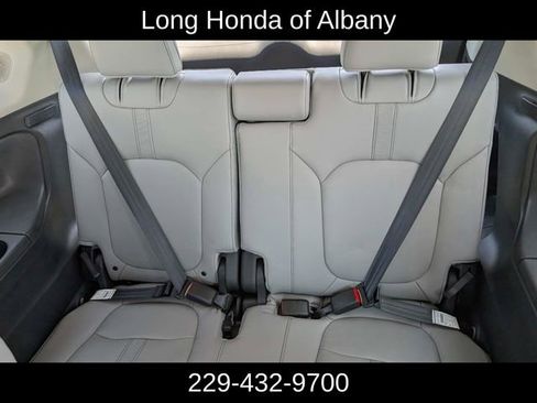 Used 2025 Honda Pilot Touring image 19