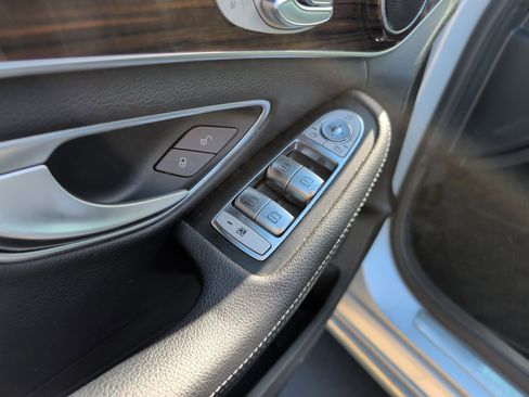 Certified 2018 Mercedes-Benz C 300 Sedan image 15