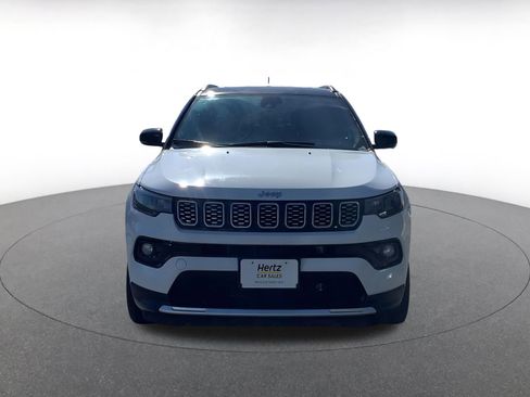 Used 2025 Jeep Compass Limited image 4