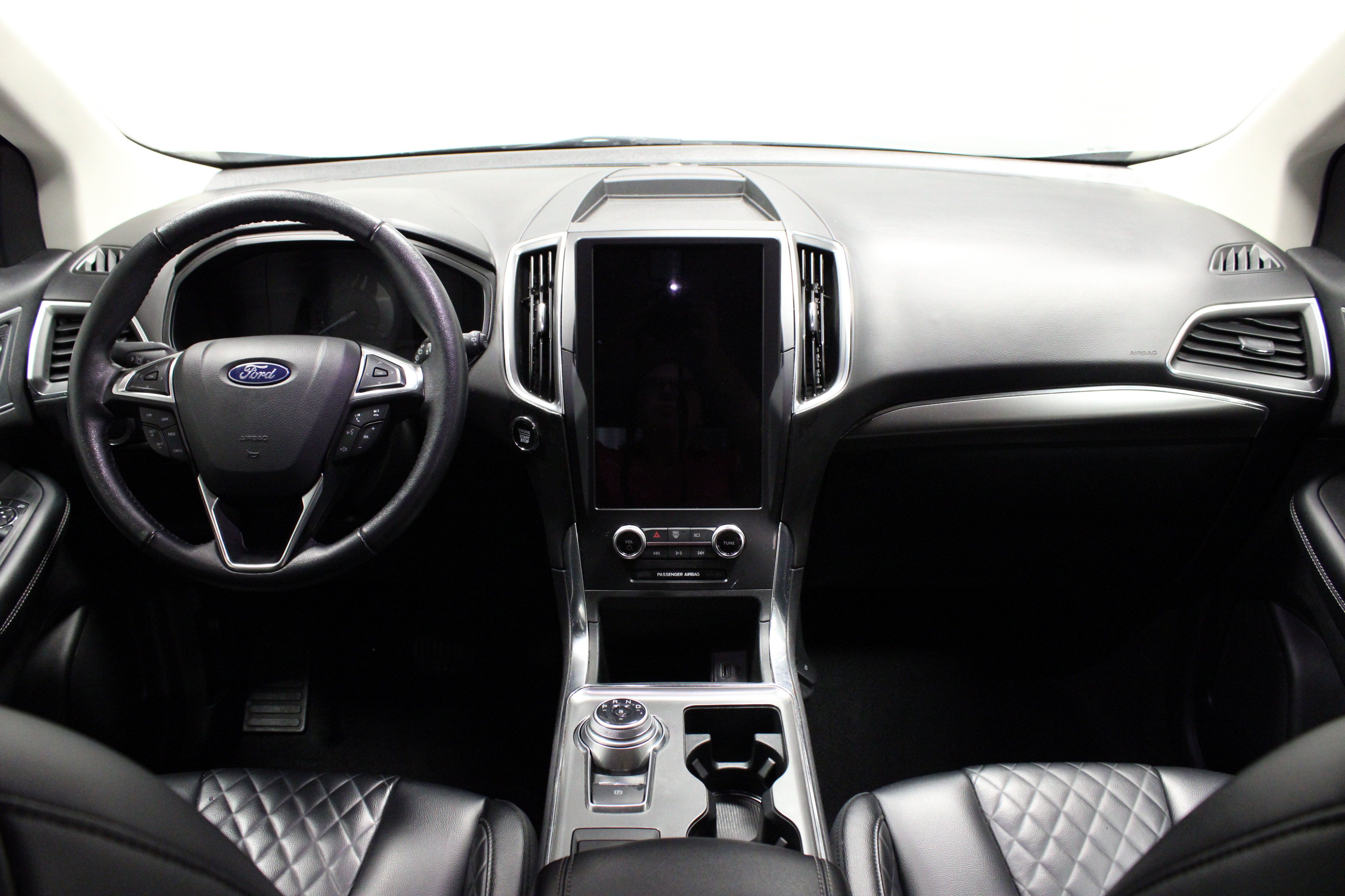 Used 2024 Ford Edge Titanium AWD/4WD image 19