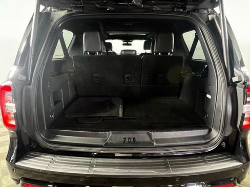 Used 2022 Ford Expedition Max Limited image 25