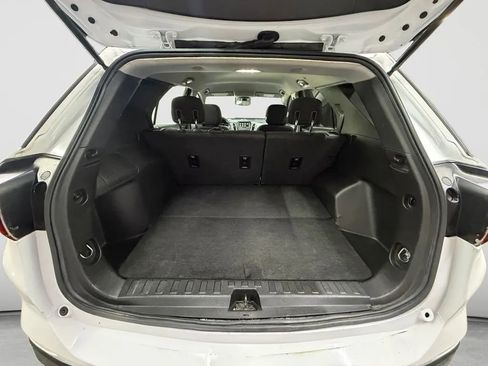 Used 2019 Chevrolet Equinox LS w/ LPO, Cargo Package FWD image 19