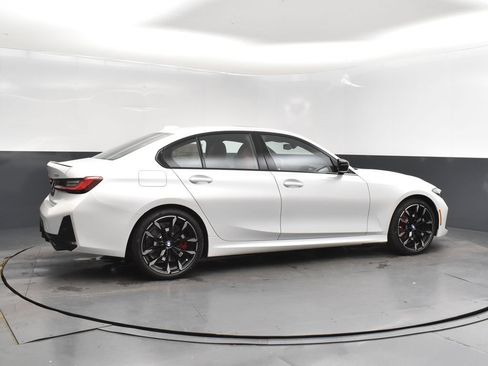 Used 2026 BMW 330i Sedan w/ M Sport Package RWD image 8
