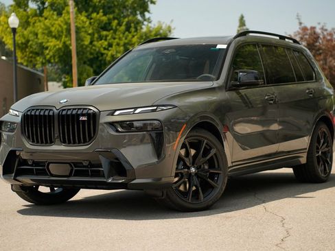 New 2027 BMW X7 M60i AWD/4WD image 1