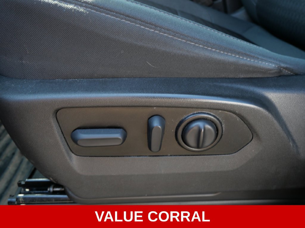 Used 2022 Chevrolet Silverado 1500 Custom Trail Boss w/ Safety Confidence Package AWD/4WD image 19