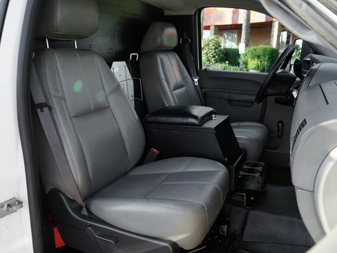 Used 2012 Chevrolet Silverado 3500 W/T image 31