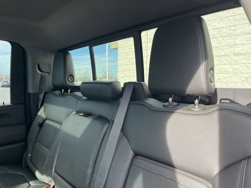 Used 2022 GMC Sierra 3500 Denali image 10