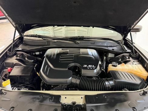Used 2022 Dodge Charger SXT RWD image 28