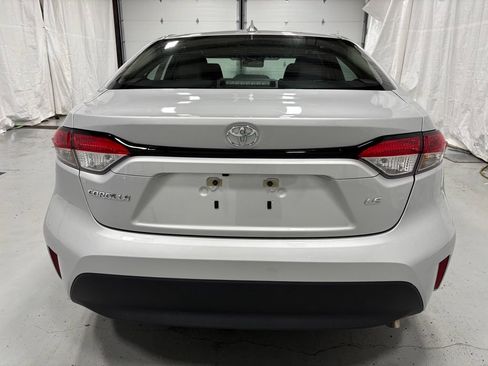 Used 2026 Toyota Corolla LE FWD image 6
