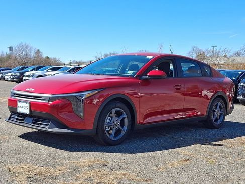 Certified 2025 Kia K4 LXS image 3