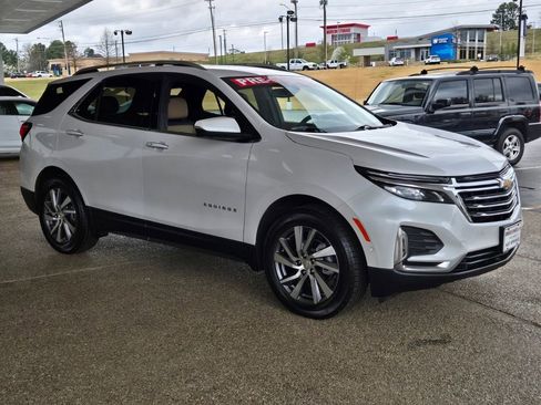 Used 2024 Chevrolet Equinox Premier image 7
