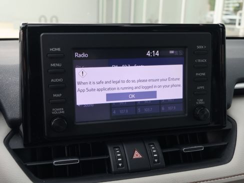 Used 2019 Toyota RAV4 XLE Premium FWD image 23