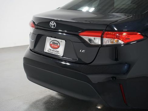 Certified 2023 Toyota Corolla LE image 9