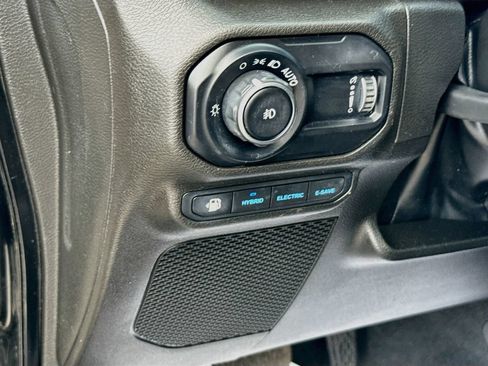 Certified 2023 Jeep Wrangler Unlimited Sahara w/ Cold Weather Group AWD/4WD image 11