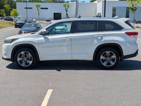 Used 2019 Toyota Highlander Limited Platinum AWD/4WD image 7