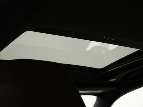 Certified 2021 Dodge Charger SXT w/ Driver Convenience Group image 4