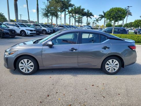 Certified 2025 Nissan Sentra S image 7