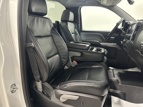 Used 2018 Chevrolet Silverado 1500 LT w/ LT Convenience Package AWD/4WD image 19