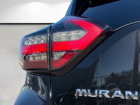 Used 2021 Nissan Murano S image 10