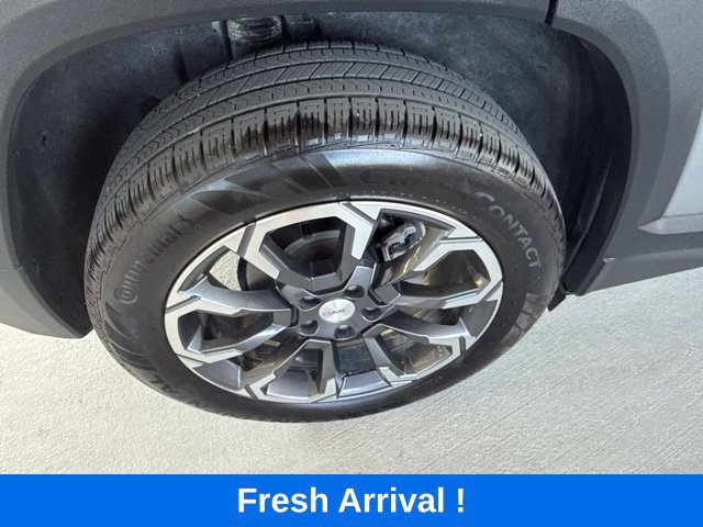 Used 2025 GMC Terrain Elevation w/ Elevation Premium Package AWD/4WD image 22