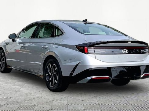 Used 2024 Hyundai Sonata SEL FWD image 4
