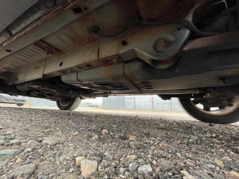 Used 2011 Jeep Liberty Limited w/ Tire & Wheel Group AWD/4WD image 13