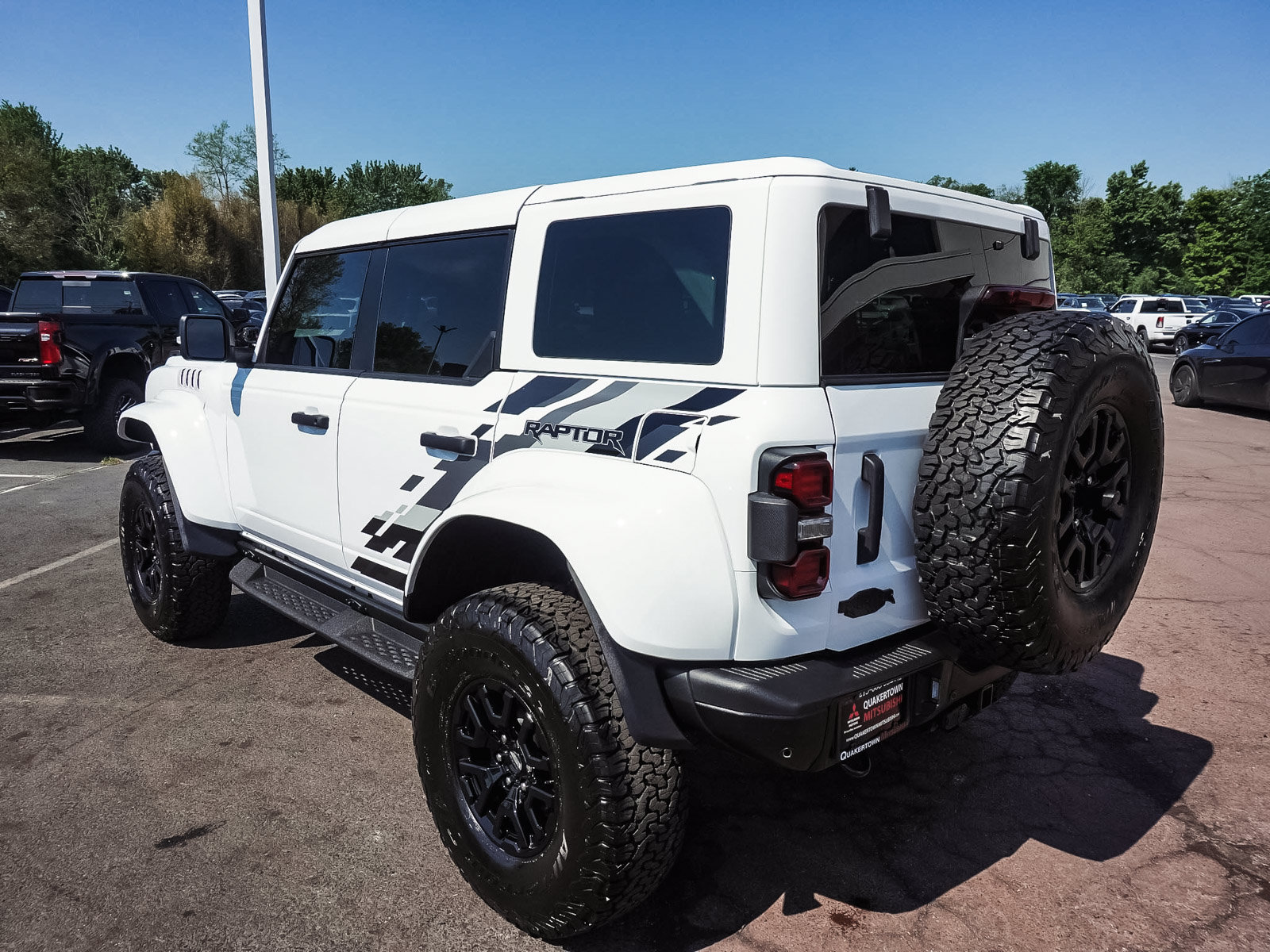Used 2026 Ford Bronco Raptor w/ Interior Carbon Fiber Pack AWD/4WD image 4