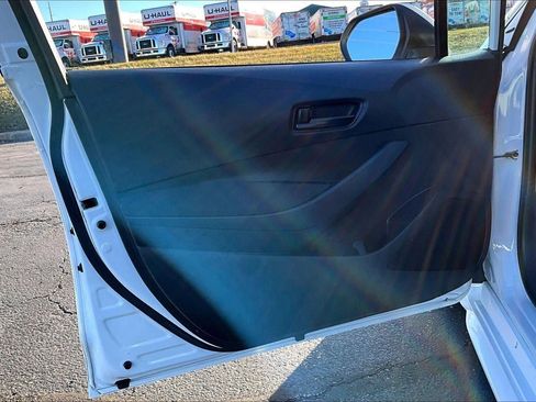 Used 2023 Toyota Corolla LE image 25