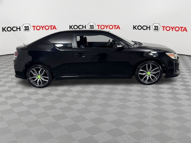 Used 2015 Scion tC FWD image 7