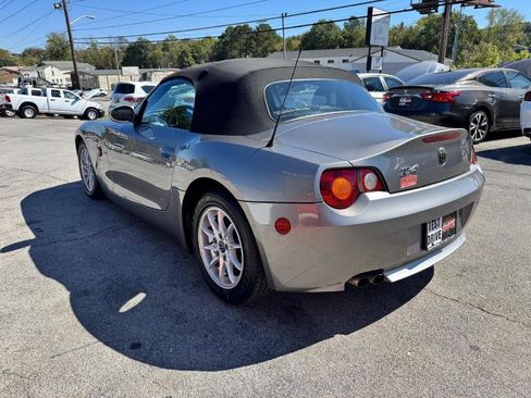 Used 2004 BMW Z4 2.5i image 4