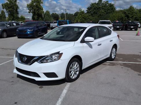 Used 2019 Nissan Sentra SV FWD image 4