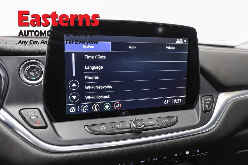 Used 2025 Chevrolet Blazer LT FWD image 19