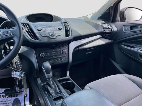 Used 2019 Ford Escape S FWD image 21