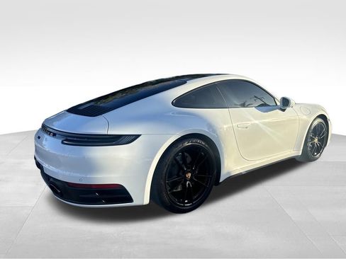 Used 2022 Porsche 911 Carrera image 7