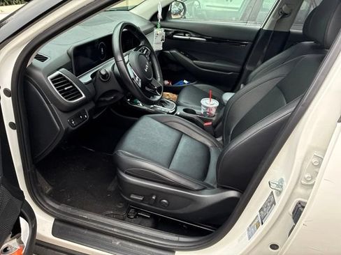 Used 2024 Kia Seltos EX AWD/4WD image 5