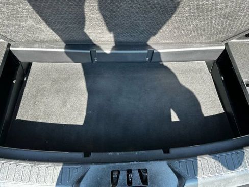 Used 2020 Ford Explorer XLT w/ Comfort Package AWD/4WD image 35