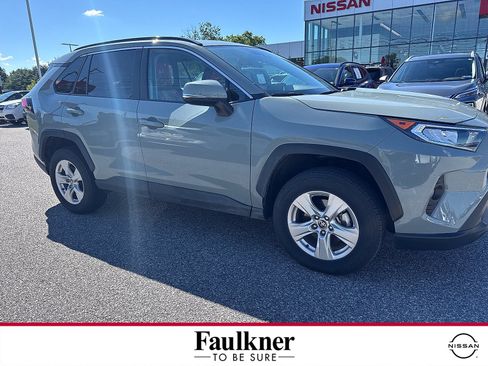 Used 2021 Toyota RAV4 XLE w/ Convenience Package AWD/4WD image 1