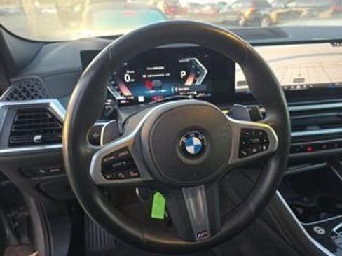 Used 2025 BMW X6 xDrive40i image 4