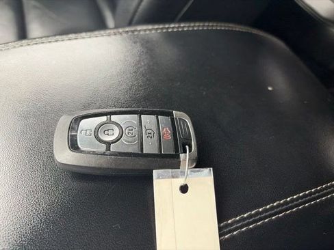 Used 2021 Ford Explorer XLT w/ Equipment Group 202A AWD/4WD image 51