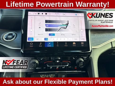 Used 2023 Jeep Grand Cherokee Limited AWD/4WD image 16