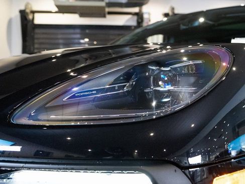 New 2026 Porsche Macan S AWD/4WD image 13