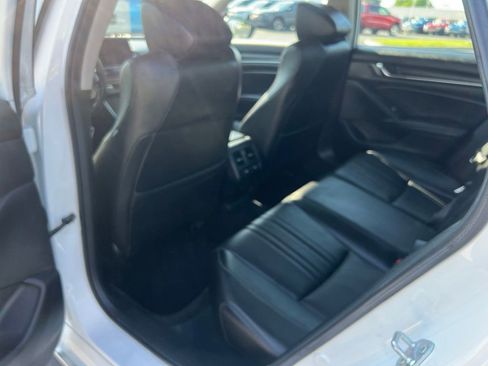 Used 2022 Honda Accord Touring image 28