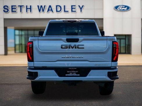 Used 2025 GMC Sierra 3500 Denali Ultimate AWD/4WD image 6