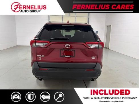 Used 2025 Toyota RAV4 XLE AWD/4WD image 6