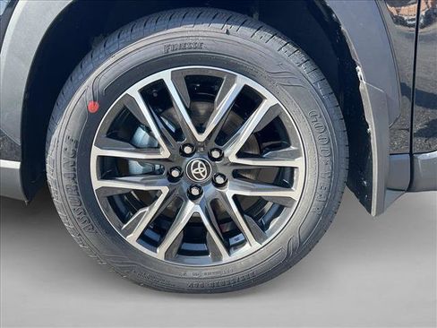 New 2026 Toyota Corolla Cross XLE image 11