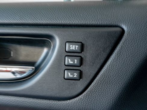 Used 2018 Subaru Outback 3.6R Touring image 13