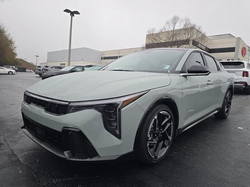 New 2025 Kia K4 GT-Line image 7