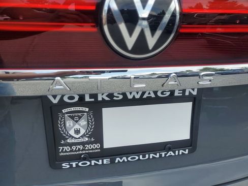 New 2026 Volkswagen Atlas Cross Sport SE FWD image 8