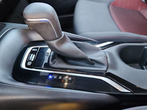 Used 2024 Toyota Corolla SE image 21